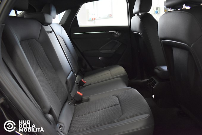 AUDI Q3 SPB 35 TDI S tronic S line edition